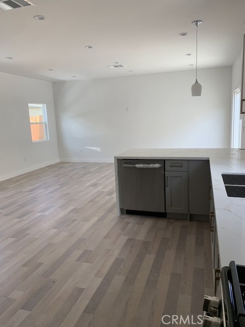 Detail Gallery Image 14 of 15 For 19509 Enadia, Reseda,  CA 91335 - 3 Beds | 2 Baths