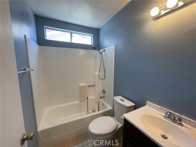 Detail Gallery Image 6 of 13 For 25667 Leah Ln, Menifee,  CA 92586 - 2 Beds | 1 Baths