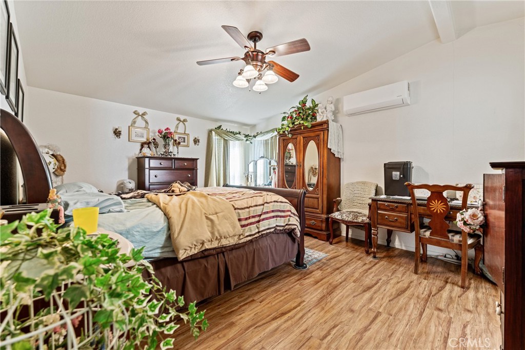 MLS #SR25273066 image #13