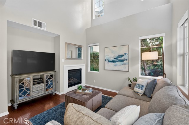 Detail Gallery Image 11 of 48 For 3065 N Torrey Pine, Orange,  CA 92865 - 3 Beds | 2/1 Baths