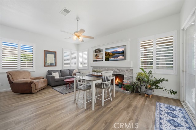 Detail Gallery Image 14 of 37 For 23553 Bending Oak Ct, Murrieta,  CA 92562 - 4 Beds | 2/1 Baths