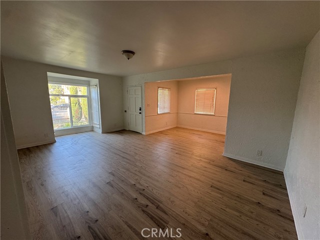 Detail Gallery Image 10 of 39 For 2916 Halldale, Los Angeles,  CA 90018 - 3 Beds | 2 Baths