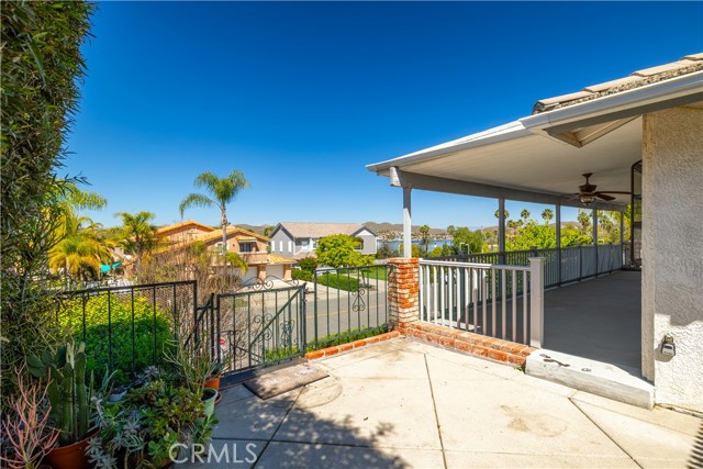 Detail Gallery Image 9 of 48 For 22081 Village Way Dr, Canyon Lake,  CA 92587 - 4 Beds | 3/1 Baths