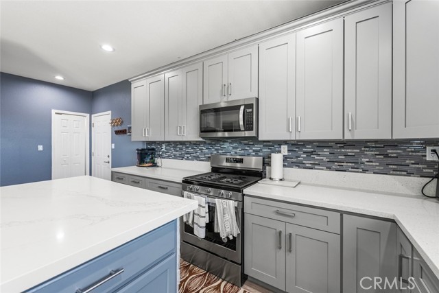 Detail Gallery Image 25 of 57 For 10588 Peach Ave, California City,  CA 93505 - 4 Beds | 2/1 Baths