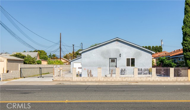 Image 2 of 35 For 14376 Euclid Street 1-4