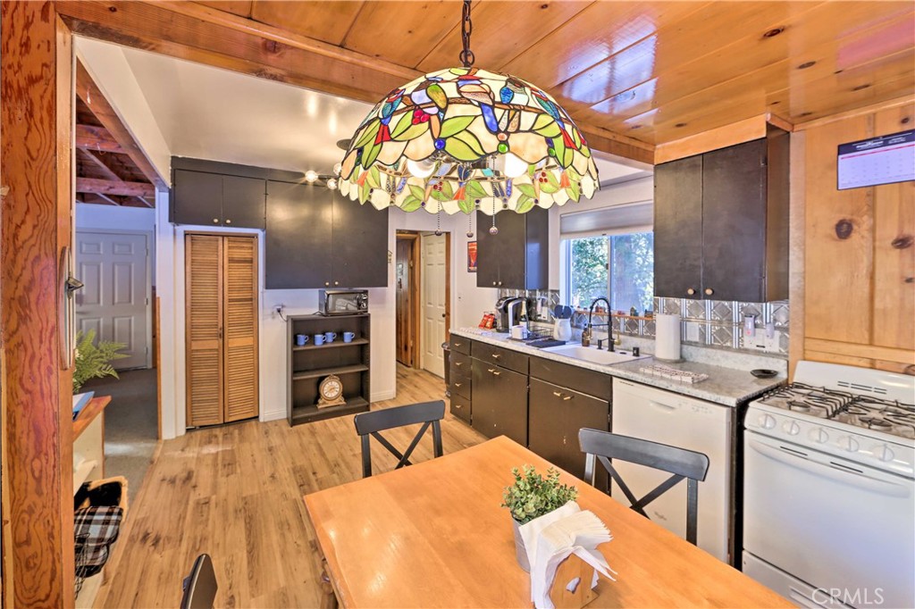 93Eb3176 Eeeb 47A8 Bc29 92F06Ab0D4Ad 1069 Eagle, Wrightwood, Ca 92397 &Lt;Span Style='BackgroundColor:transparent;Padding:0Px;'&Gt; &Lt;Small&Gt; &Lt;I&Gt; &Lt;/I&Gt; &Lt;/Small&Gt;&Lt;/Span&Gt;