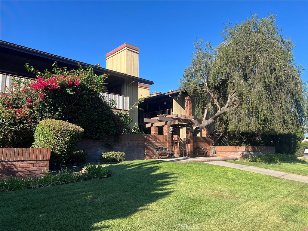 1161 Duarte #1