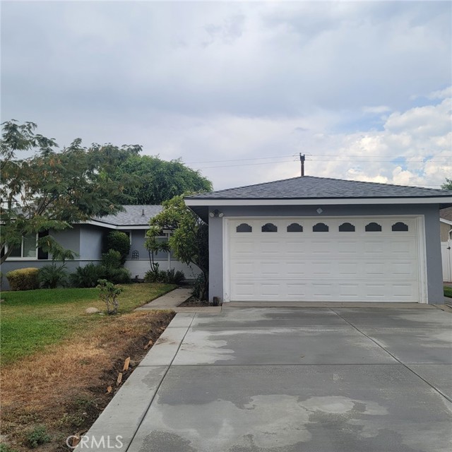 1227 N Fairvalley Ave, Covina, CA 91722