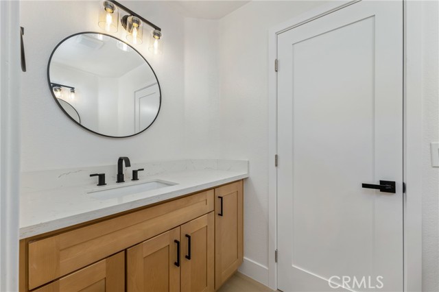 2504 N Fitzsimmons Avenue, Rialto CA: https://media.crmls.org/medias/93ec4778-74ab-42ec-bbf3-39be56bd88e6.jpg