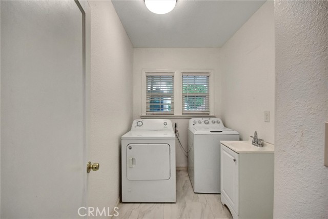 Detail Gallery Image 19 of 53 For 340 W 18th St, San Bernardino,  CA 92405 - 4 Beds | 4/1 Baths