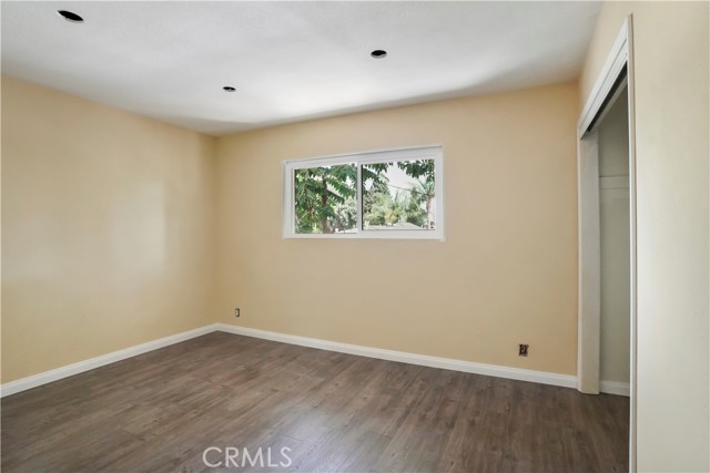 1003 W Myrtle Street, Santa Ana CA: https://media.crmls.org/medias/93ec8047-936d-4ccb-bf32-6a54cbbdea8a.jpg