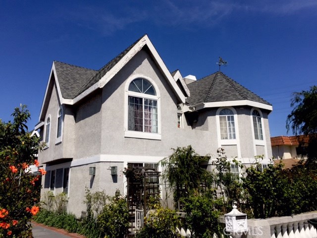 2419 Voorhees Avenue, Redondo Beach, California 90278, 4 Bedrooms Bedrooms, ,2 BathroomsBathrooms,Residential,Sold,Voorhees,SB17064007