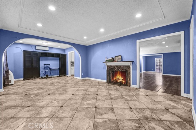 Detail Gallery Image 6 of 28 For 6418 Makee Ave, Los Angeles,  CA 90001 - 4 Beds | 2 Baths
