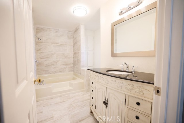 Detail Gallery Image 13 of 26 For 315 N Palomar Ave, San Jacinto,  CA 92582 - 2 Beds | 2 Baths