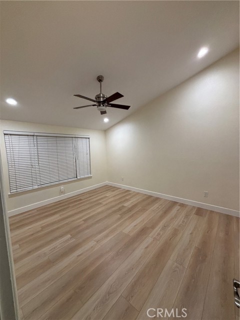 Detail Gallery Image 5 of 5 For 1127 via Santiago, Corona,  CA 92882 - 4 Beds | 2/1 Baths