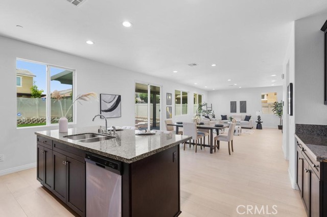29305 Catalpa, Lake Elsinore CA: https://media.crmls.org/medias/93ef6799-1e71-429c-bbbb-4573559012f0.jpg