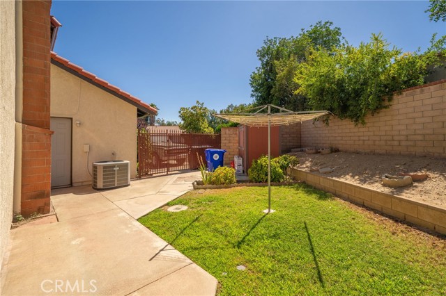2341 N Palm Avenue, Rialto CA: https://media.crmls.org/medias/93efa2f5-b11c-4dc4-bbb0-08c988eb01aa.jpg