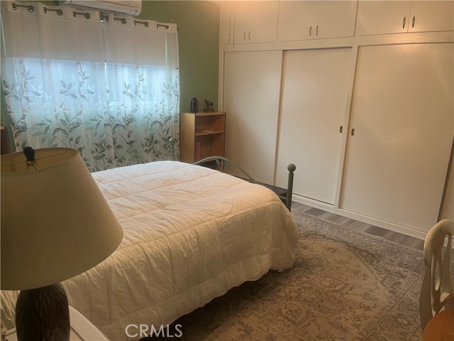 1035 Appleton Street, Long Beach CA: https://media.crmls.org/medias/93efe476-8eb7-462e-ab92-a359e56a6a82.jpg