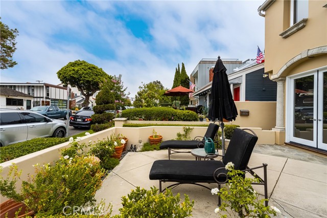Detail Gallery Image 13 of 47 For 602 Larkspur Ave a,  Corona Del Mar,  CA 92625 - 3 Beds | 2/1 Baths