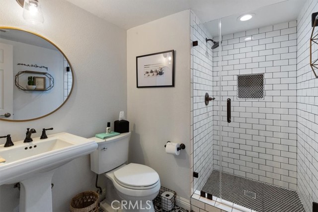 1174 Kingston Street, Costa Mesa CA: https://media.crmls.org/medias/93f048ca-f3c2-4680-a7ea-723aee99641e.jpg