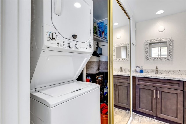 Detail Gallery Image 22 of 41 For 2096 Ronda Granada #O,  Laguna Woods,  CA 92637 - 2 Beds | 2 Baths