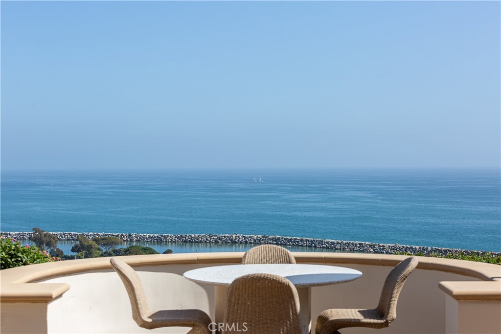 93f1e706 Ae15 46f5 8211 Deb3fa944e2f