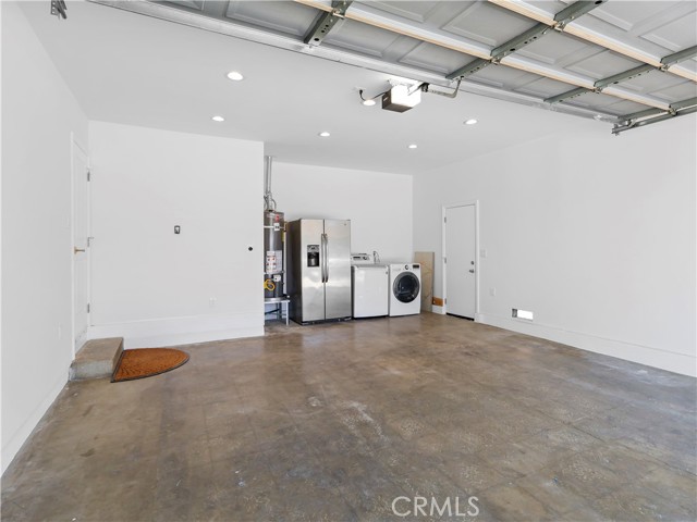 Detail Gallery Image 7 of 55 For 18724 Frankfort St, Northridge,  CA 91324 - 4 Beds | 3 Baths