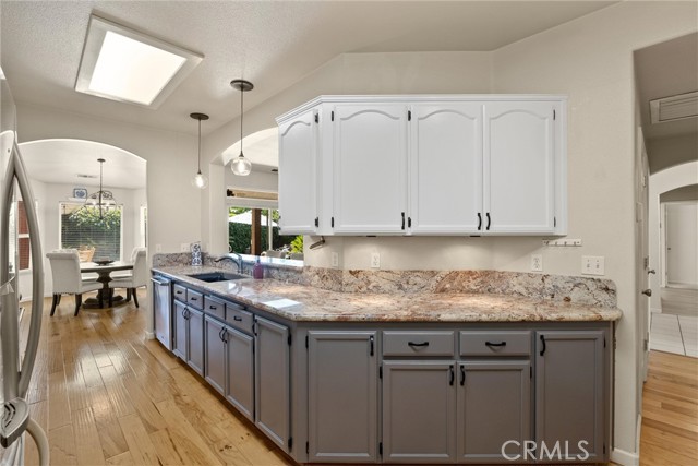1491 Saratoga Drive, Chico CA: https://media.crmls.org/medias/93f3f3f2-ff15-481f-b6b2-cd3686fb16f0.jpg