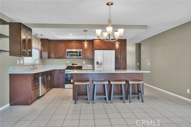 17965 Fremontia Lane, Victorville CA: https://media.crmls.org/medias/93f3f5a7-36ca-463e-a21f-a1b085c7e3e9.jpg