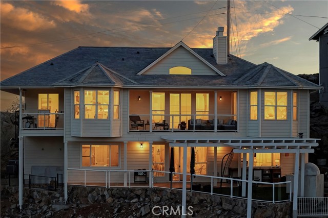 Image 1 of 72 For 18530 Glenwood Rd.