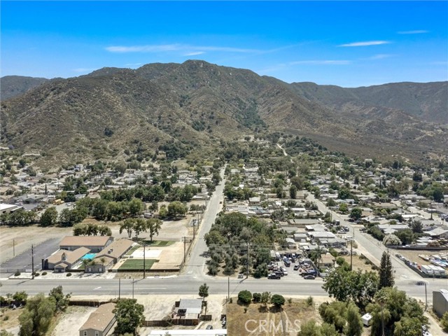 5 Grand, Lake Elsinore CA: https://media.crmls.org/medias/93f46068-eaf2-4dc2-8d5f-8d9c01a4505e.jpg