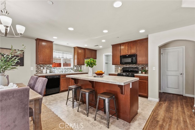 Detail Gallery Image 7 of 36 For 263 Spruce St #B,  Arroyo Grande,  CA 93420 - 3 Beds | 2/1 Baths
