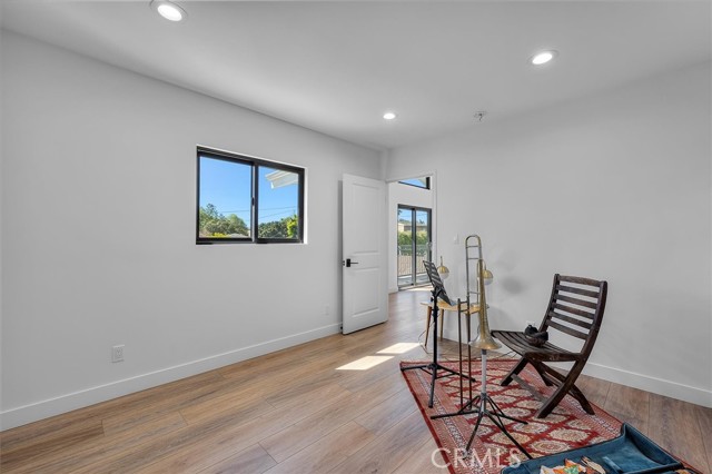 6334 Riggs Place, Los Angeles CA: https://media.crmls.org/medias/93f5173b-2ccf-43f3-b9ec-90201fc42339.jpg