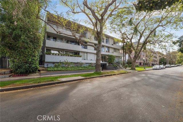 14506 Benefit Street, Sherman Oaks CA: https://media.crmls.org/medias/93f58dd4-523e-4cd5-94b4-62cfe9c74450.jpg