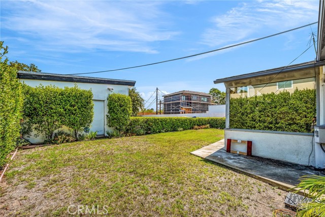 5723 West 74th Street, Los Angeles CA: https://media.crmls.org/medias/93f68da2-3f0b-47df-af51-c3724a857b7b.jpg