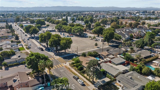 Detail Gallery Image 2 of 33 For 8509 Noble Ave, North Hills,  CA 91343 - 3 Beds | 2 Baths