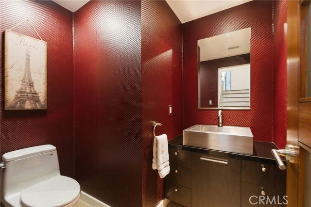 Detail Gallery Image 14 of 48 For 13231 Fiji Way #H,  Marina Del Rey,  CA 90292 - 3 Beds | 2/1 Baths