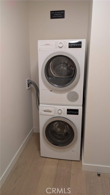 Detail Gallery Image 12 of 12 For 400 S Broadway #922,  Los Angeles,  CA 90013 - 1 Beds | 1 Baths