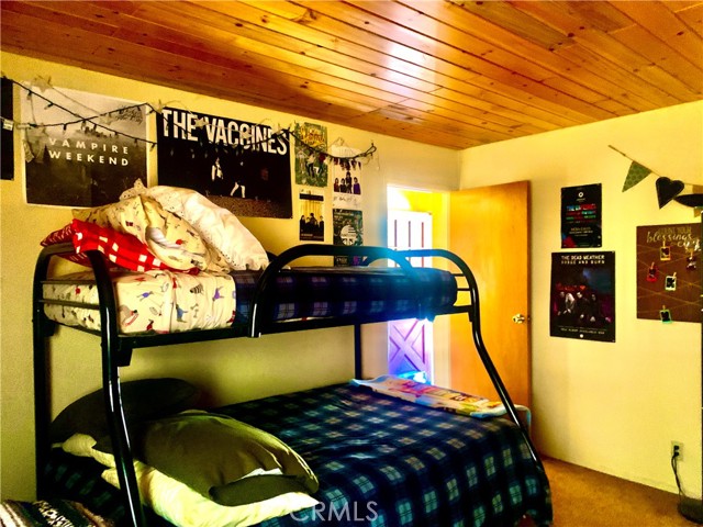 540 Yukon Road, Green Valley Lake CA: https://media.crmls.org/medias/93f8a7dc-4778-4605-b530-7910671a0982.jpg