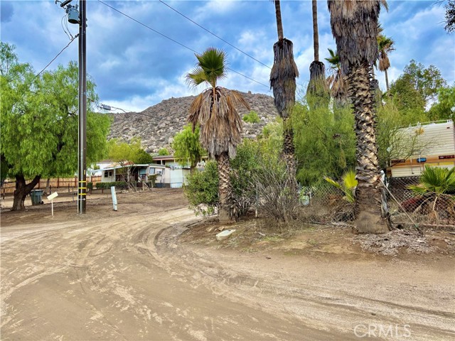 Detail Gallery Image 32 of 32 For 33510 Beverly, Hemet,  CA 92545 - – Beds | – Baths