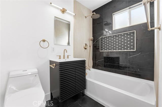 Detail Gallery Image 59 of 74 For 3519 E Colorado, Long Beach,  CA 90814 - 6 Beds | 6 Baths