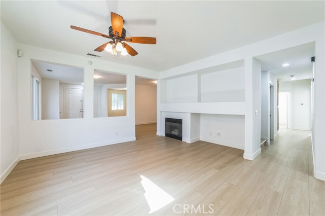1172 Cedar Hollow Road, Beaumont CA: https://media.crmls.org/medias/93fa24bb-f439-429d-a8d3-2a3e6ea57c10.jpg