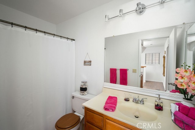 Detail Gallery Image 16 of 27 For 1212 Mable Ave, Bakersfield,  CA 93307 - 3 Beds | 2/1 Baths