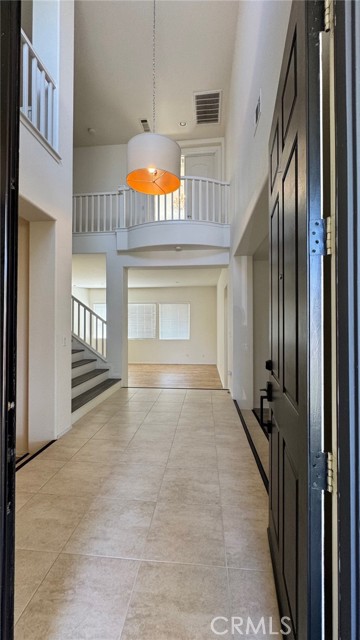 Detail Gallery Image 6 of 52 For 37361 Paintbrush Dr, Palmdale,  CA 93551 - 5 Beds | 3 Baths