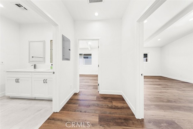 Detail Gallery Image 35 of 58 For 13010 Hartland St, North Hollywood,  CA 91605 - 2 Beds | 1 Baths