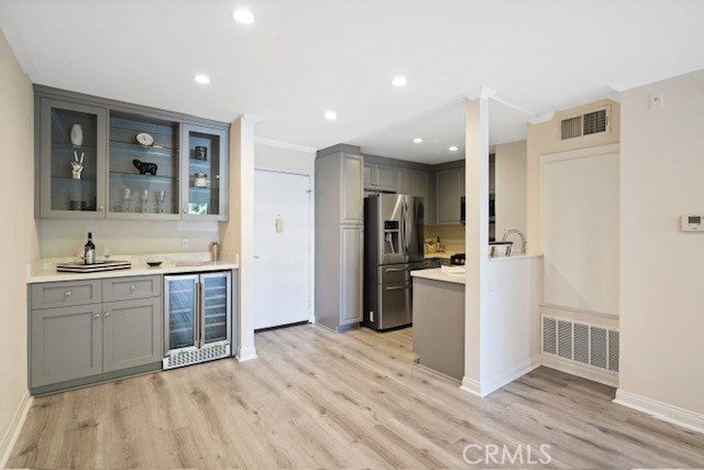 Detail Gallery Image 6 of 18 For 21400 Burbank Bld #115,  Woodland Hills,  CA 91367 - 1 Beds | 1 Baths