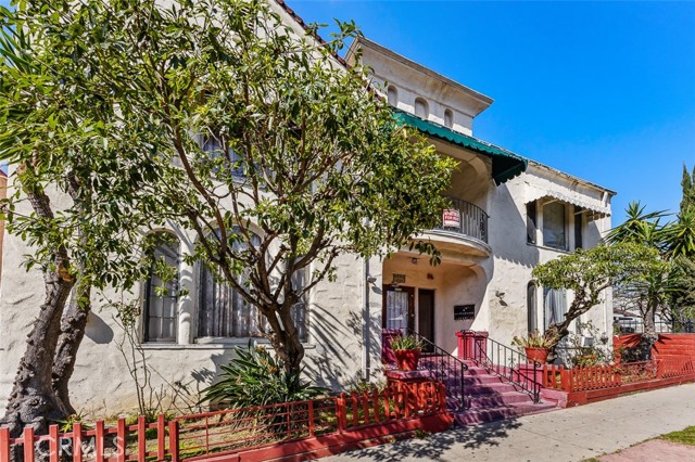 143 Reno Street, Los Angeles, California 90026, ,Multi-Family,For Sale,Reno,AR25041703