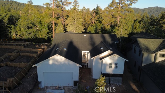 Detail Gallery Image 14 of 21 For 870 Pine Meadow Ct, Big Bear Lake,  CA 92315 - 3 Beds | 3/1 Baths