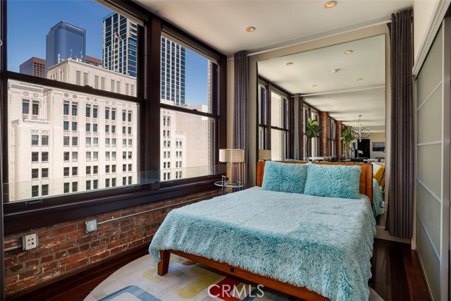 Detail Gallery Image 13 of 44 For 460 S Spring St #1005,  Los Angeles,  CA 90013 - 2 Beds | 2 Baths