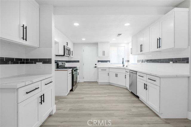 Image 8 of 22 For 1828 Hillcrest